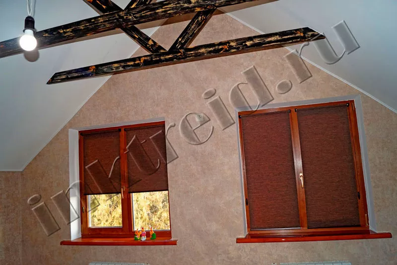 Рулонные шторы на коричневые пластиковые окна 7